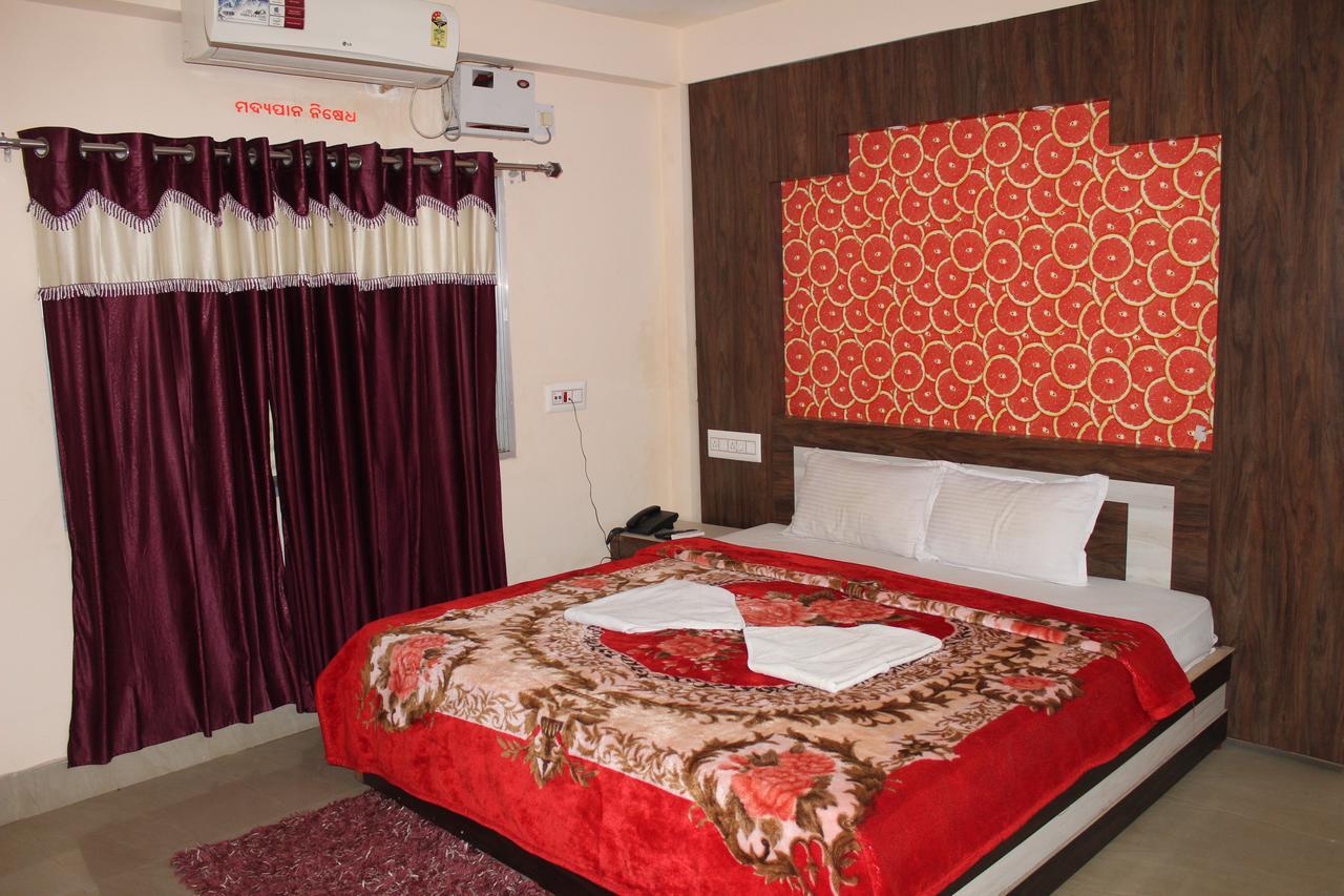 Hotel Sun Plaza-Near Konark Sun Temple- Couple Friendly-Best Choice Of Travellers Exterior photo
